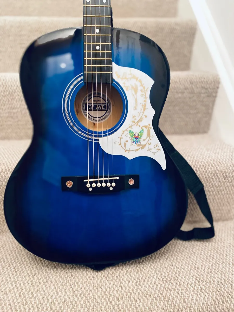 Acoustic guitar - Image 3