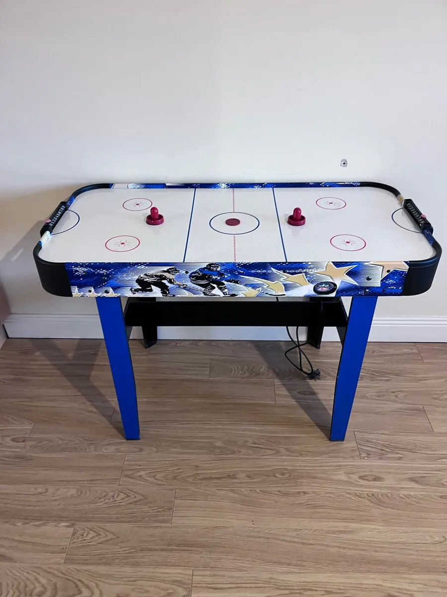 Air hockey table - Image 3