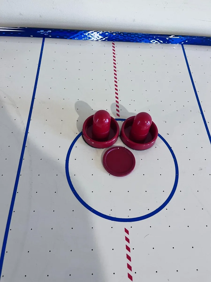 Air hockey table - Image 2