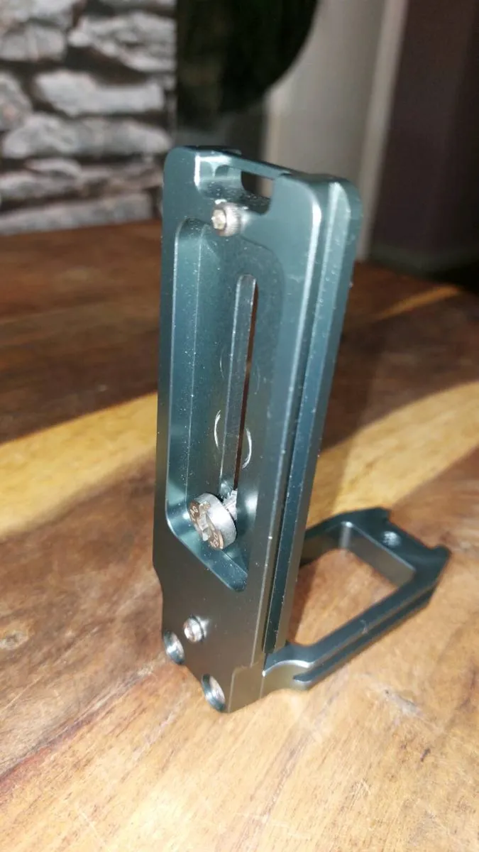 3 legged thing qr11-2.0 grey l bracket - Image 4