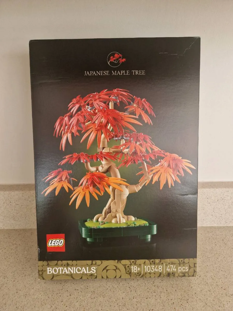 LEGO Botanicals Japanese Red Maple Bonsai Tree Set - Image 1