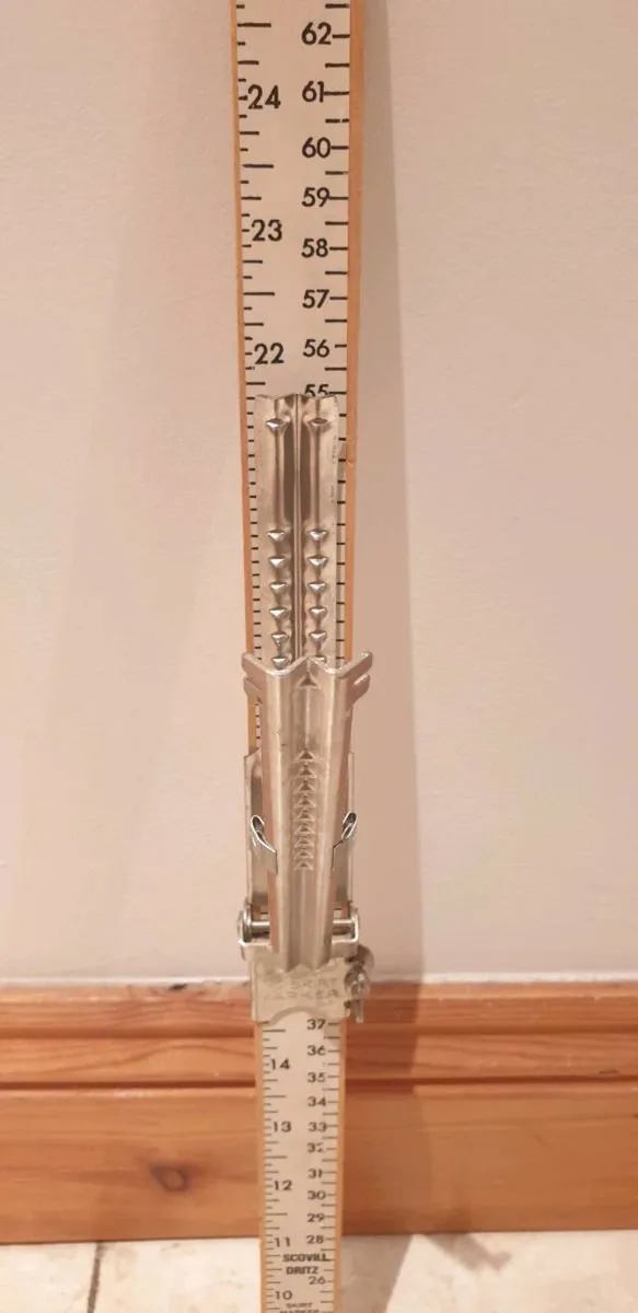 Scovill Dritz Skirt Marker - Image 3