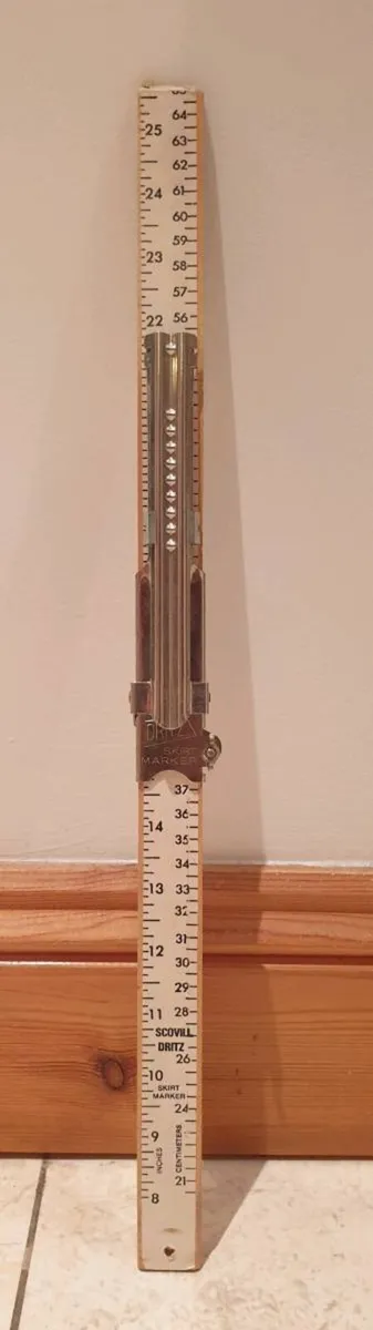Scovill Dritz Skirt Marker - Image 1