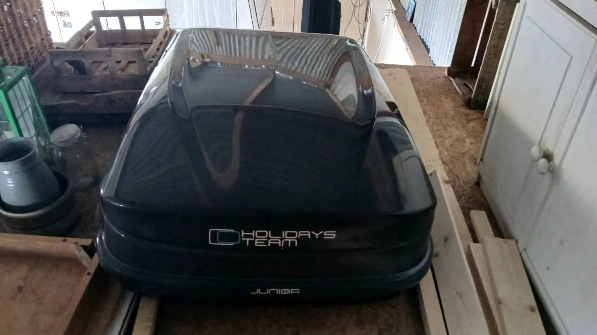 420L roof box - Image 1