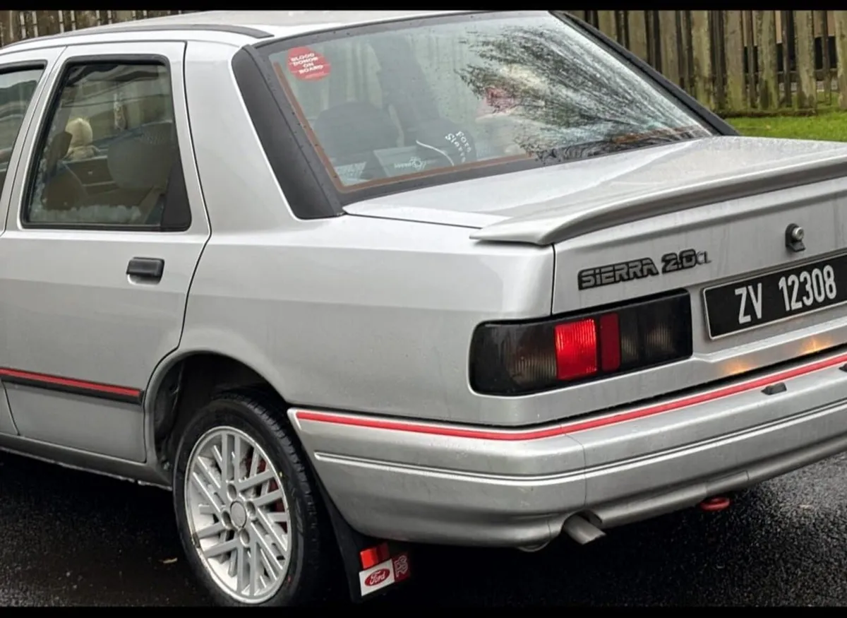 Ford Sierra 1988 - Image 4