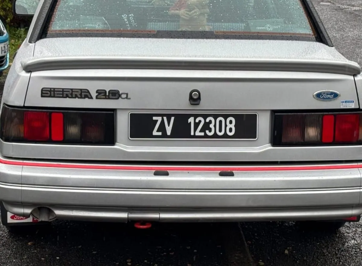 Ford Sierra 1988 - Image 4