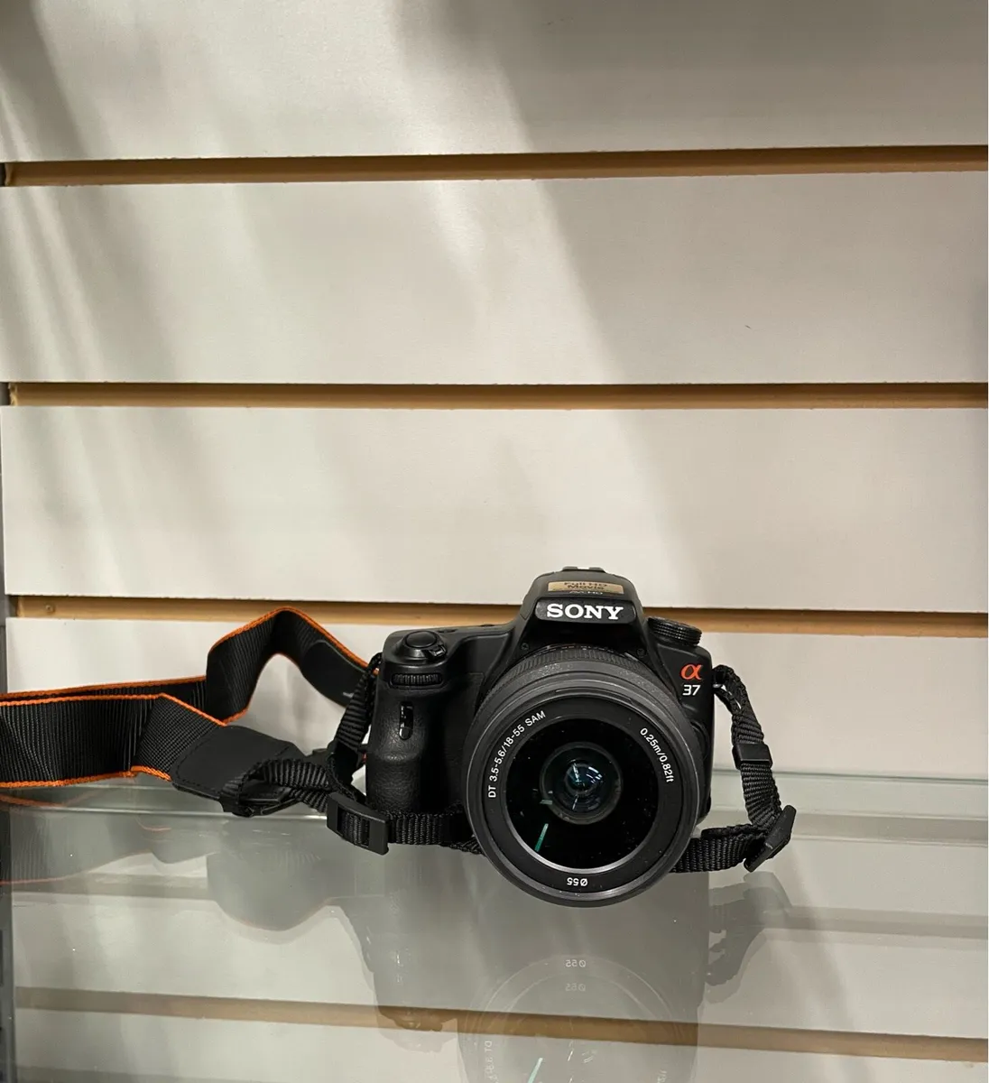 Sony Alpha Slt 37+ - Image 2