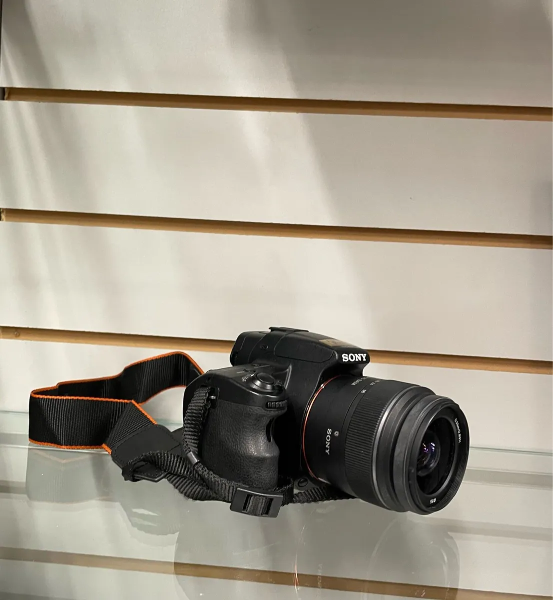 Sony Alpha Slt 37+ - Image 1