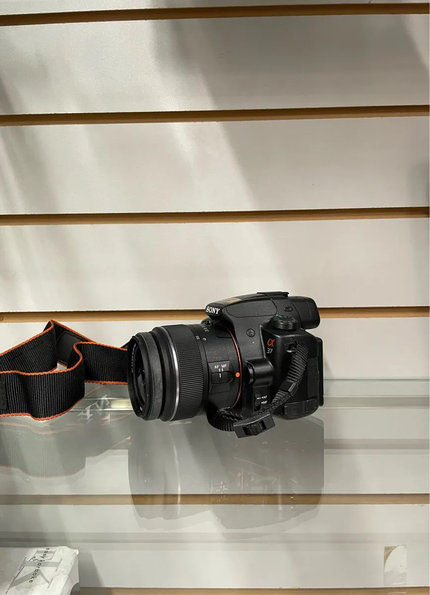Sony Alpha Slt 37+ - Image 3