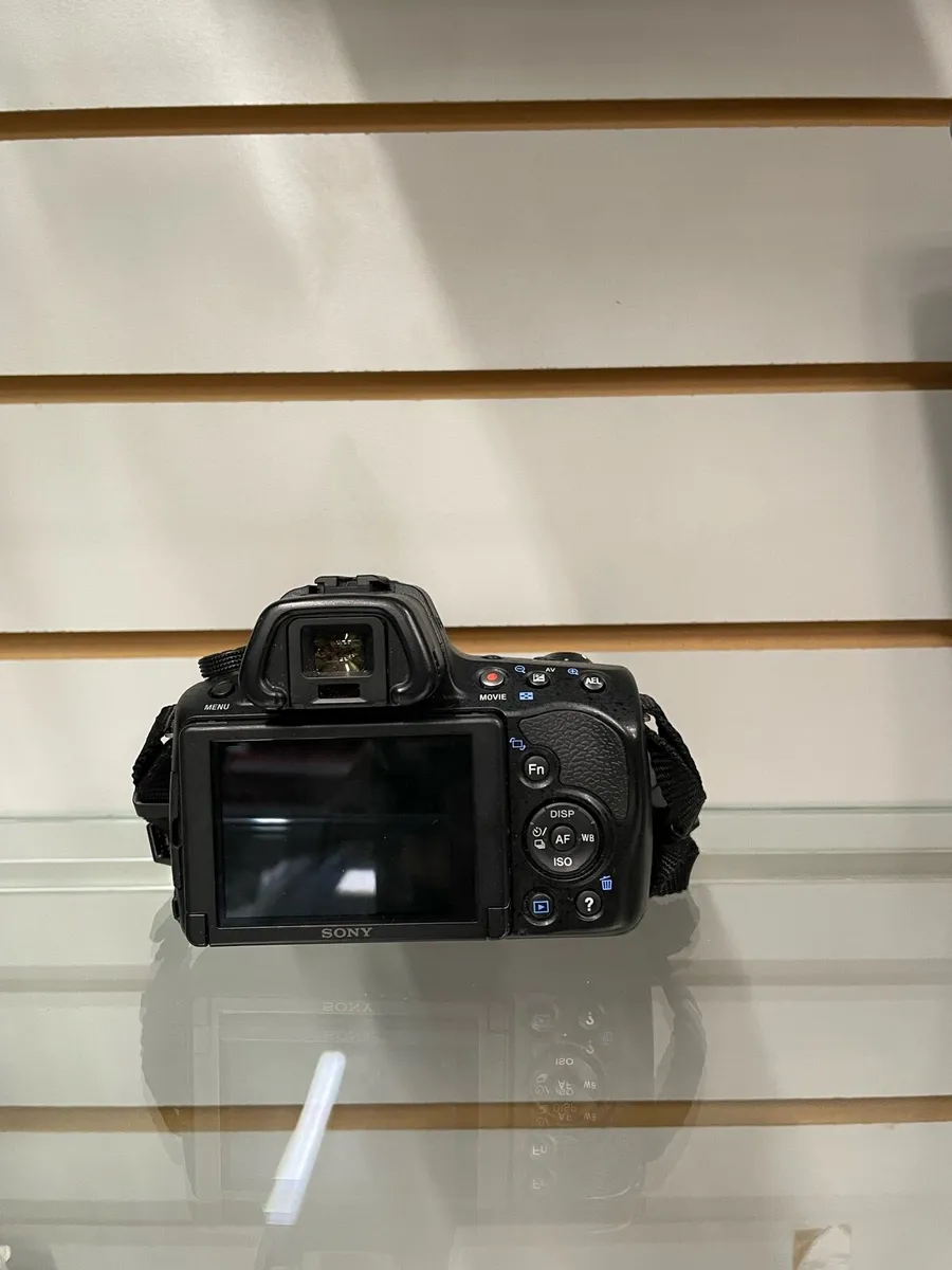 Sony Alpha Slt 37+ - Image 4