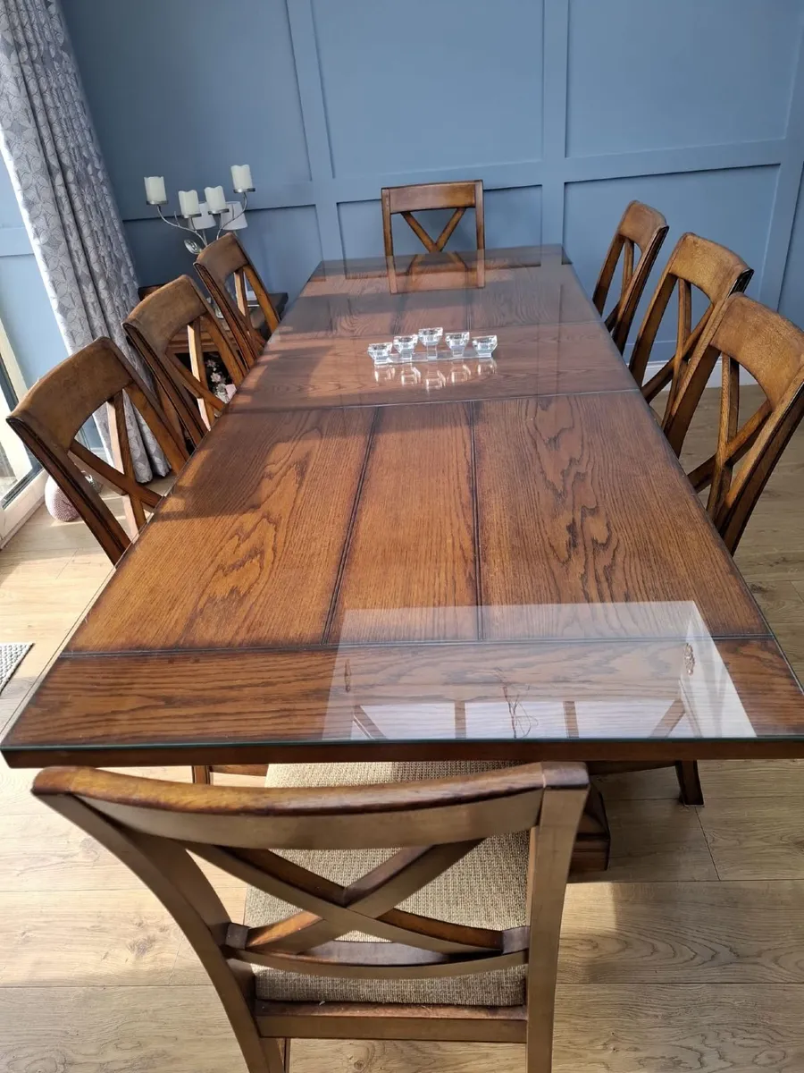 Table & Chairs - Image 1