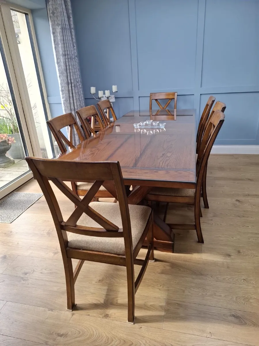 Table & Chairs - Image 3