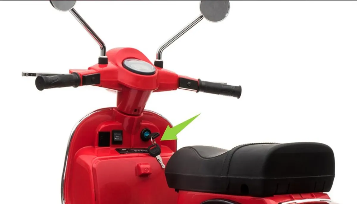 Licensed Vespa 12v Key