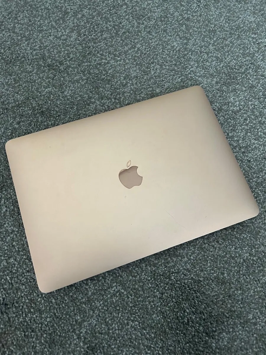 macbook air 13” - Image 1