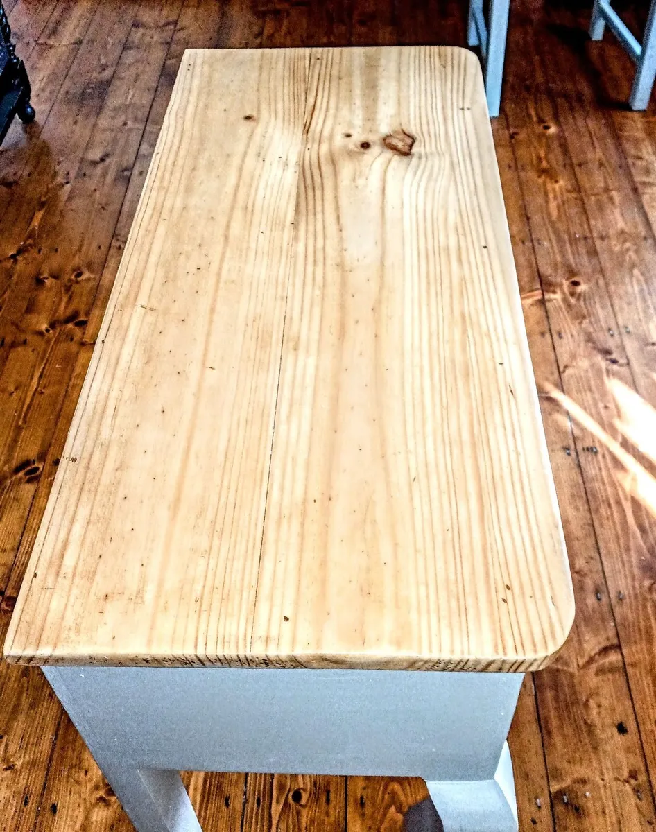 Newly Refurbished Console Table - Image 2