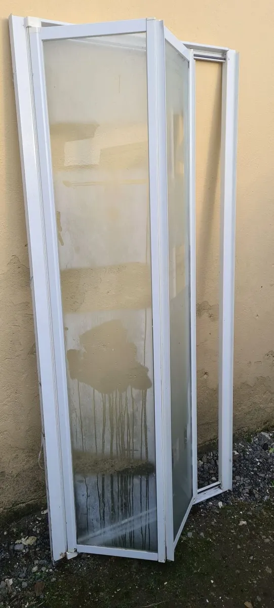 Shower bi fold doors - Image 2