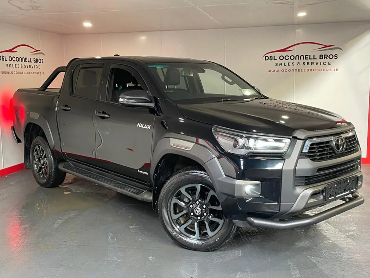 Toyota Hilux 2.8 INVINCIBLE X AUTO NO VAT - Image 1