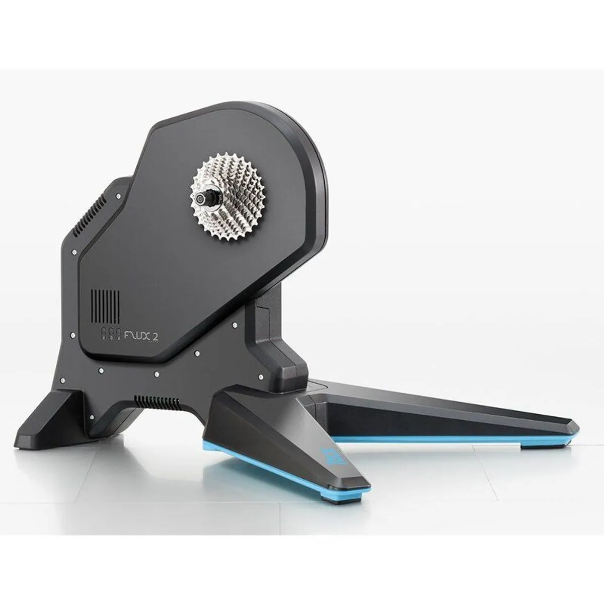 Tacx Flux 2 Direct Drive Smart Trainer for Road, Tri and MTB - Image 3
