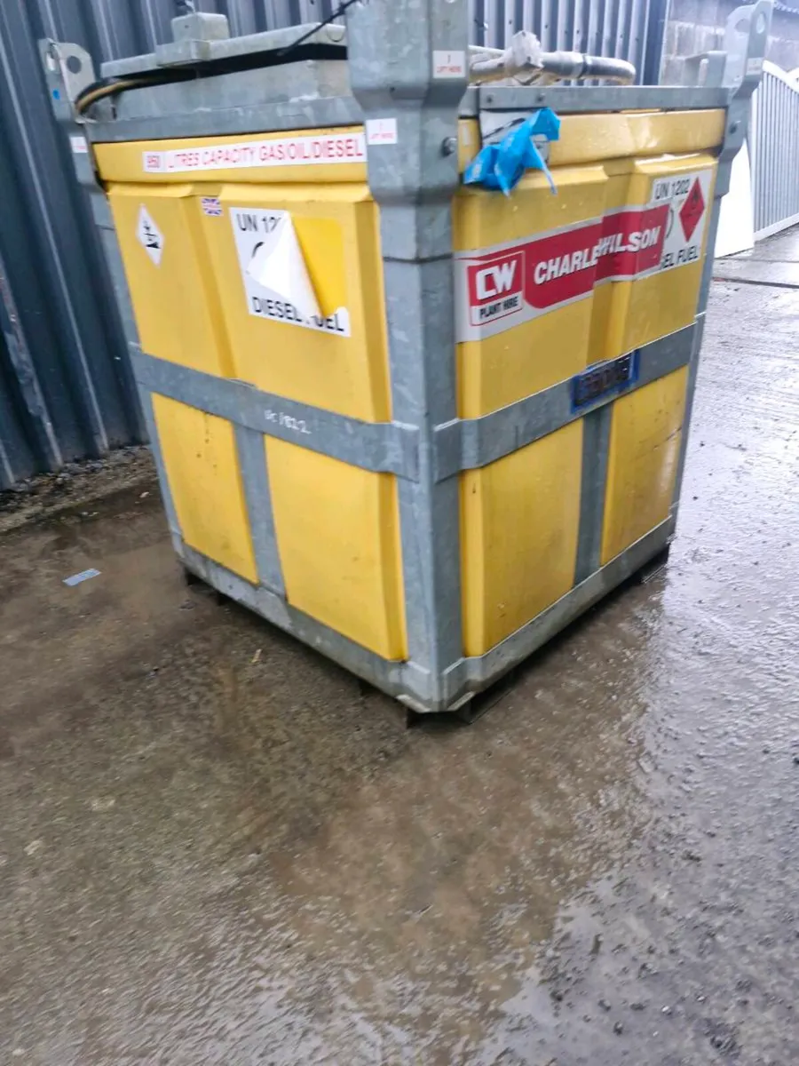 Diesel bowsers. - Image 3