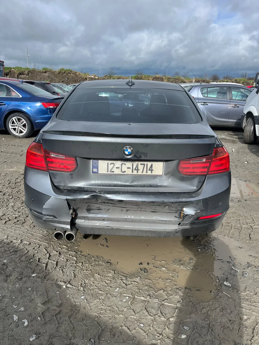 12 bmw 320d - Image 4