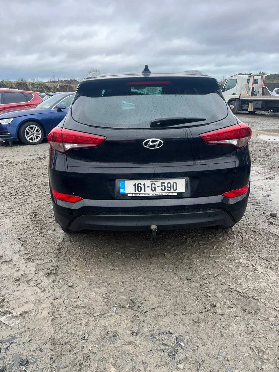 16 Hyundai Tucson 1.7 diesel - Image 3