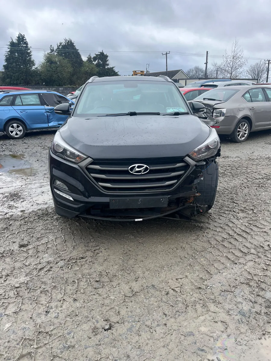 16 Hyundai Tucson 1.7 diesel - Image 1