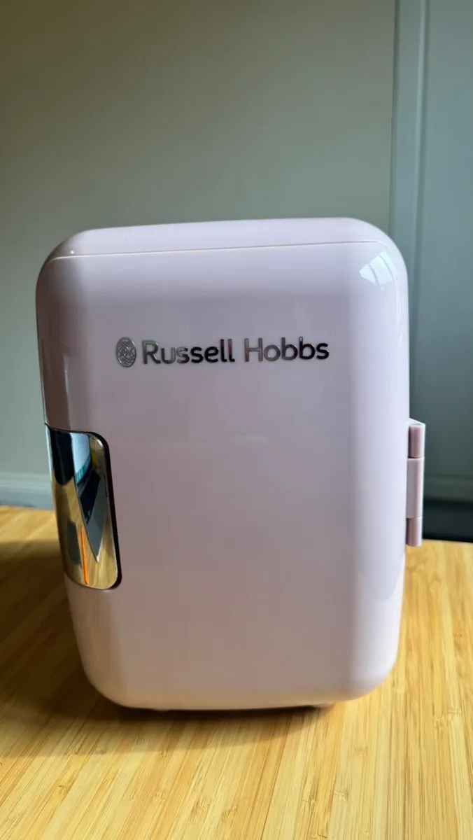 Russel Hobbs Mini Fridge - Image 1