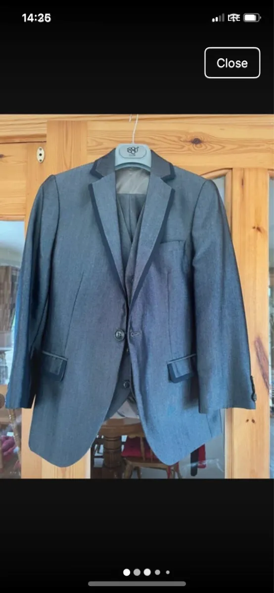 Boys 3 Piece Suit For Sale - Image 2