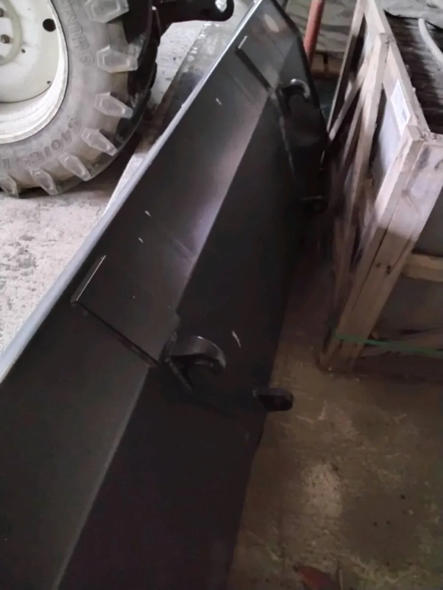 Front Loader Bucket - Image 4