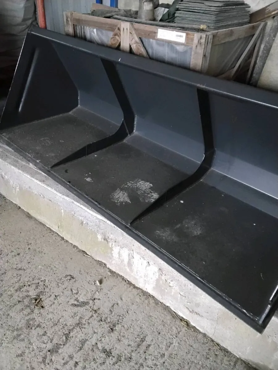 Front Loader Bucket - Image 1