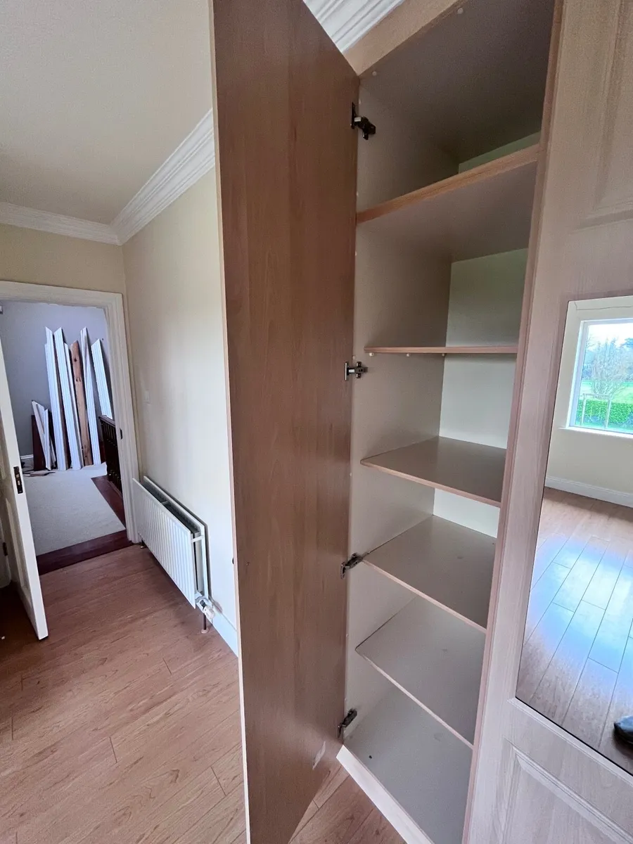 Wardrobe - Image 3