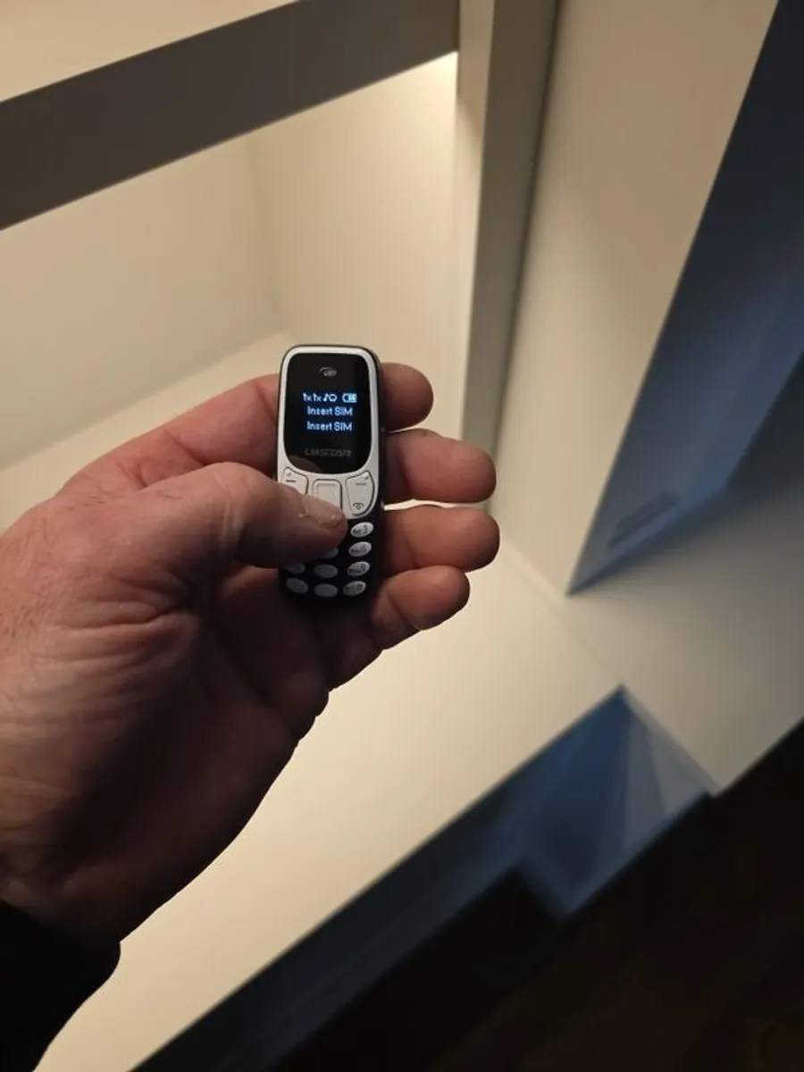 L8star tiny mobile phone - Image 2