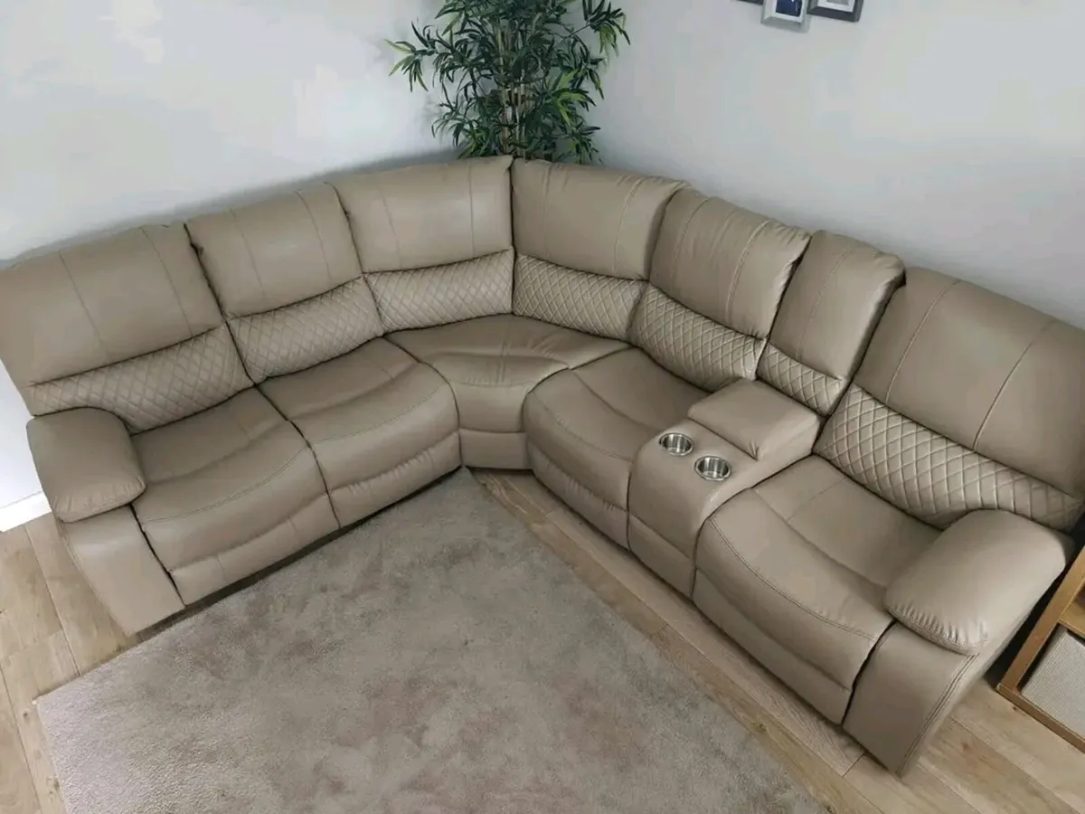 Rita Corner Leather Recliner Sofa - Cupholders - Image 3