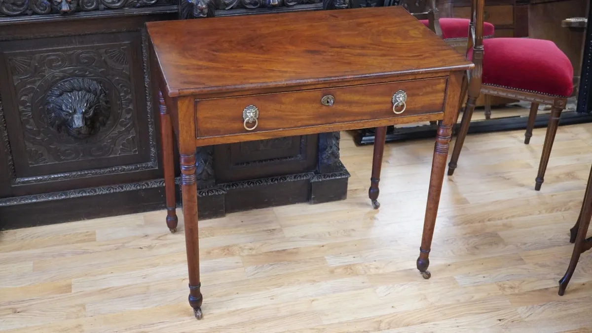 Victorian Mahogany Side Table with Drawer - Image 2