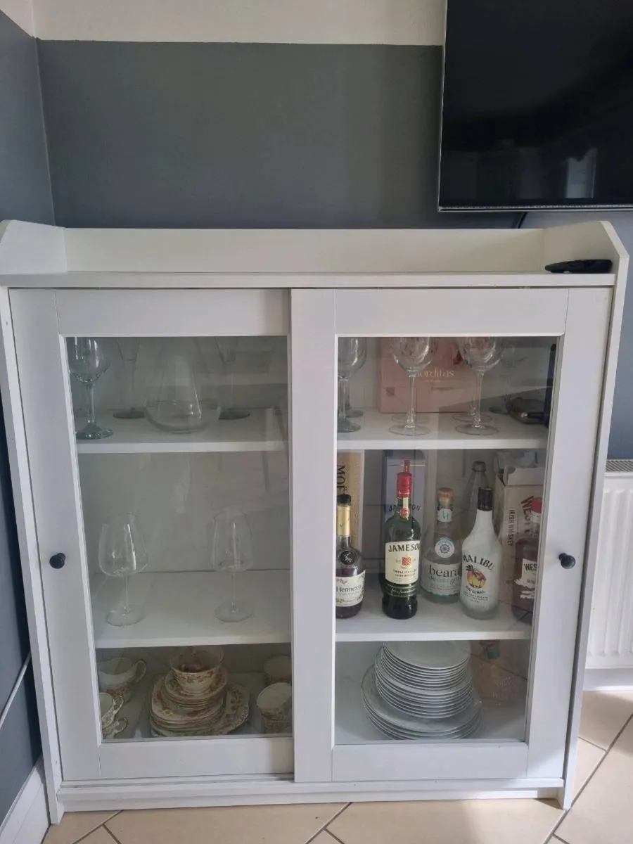 Glass cabinet (Hauge Ikea) - Image 2