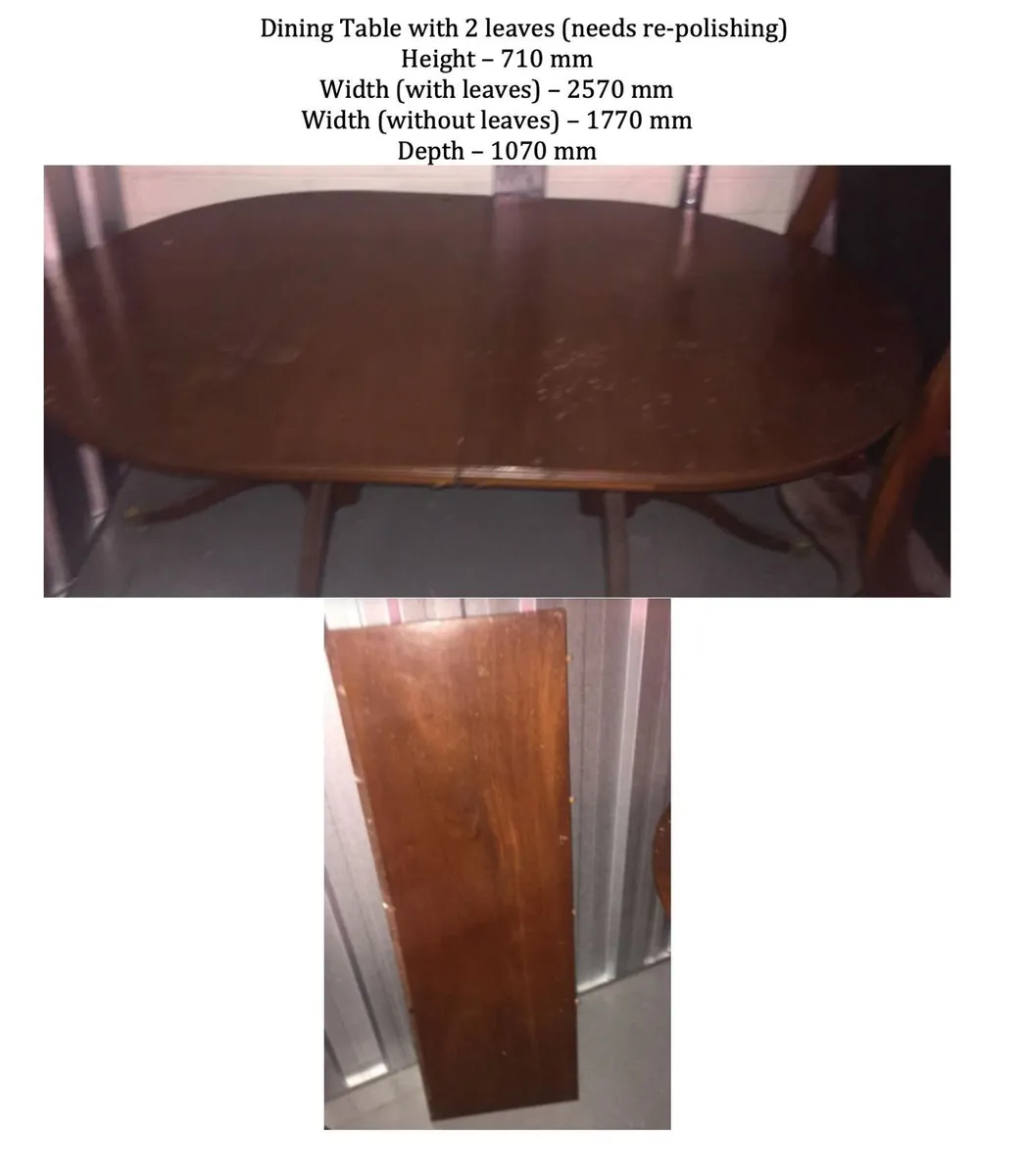 Extendable mahogony dining table