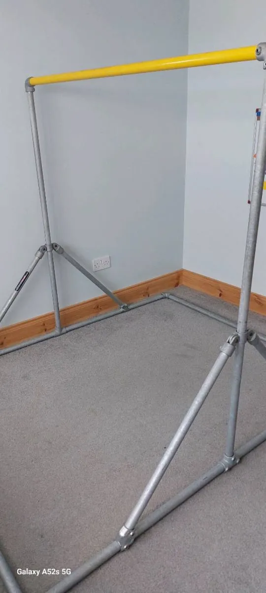 Gymnastics Bar - Image 4
