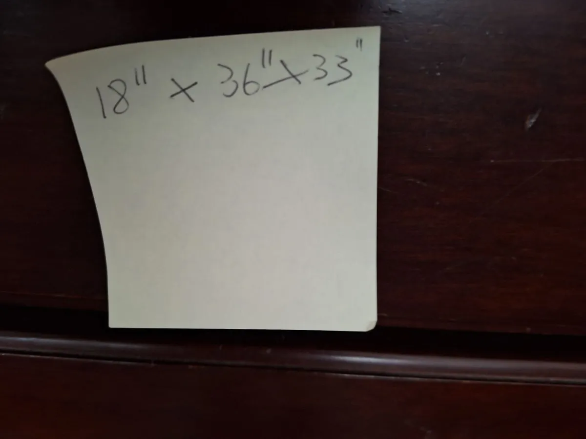 Furniture - chest of drawers - Image 1