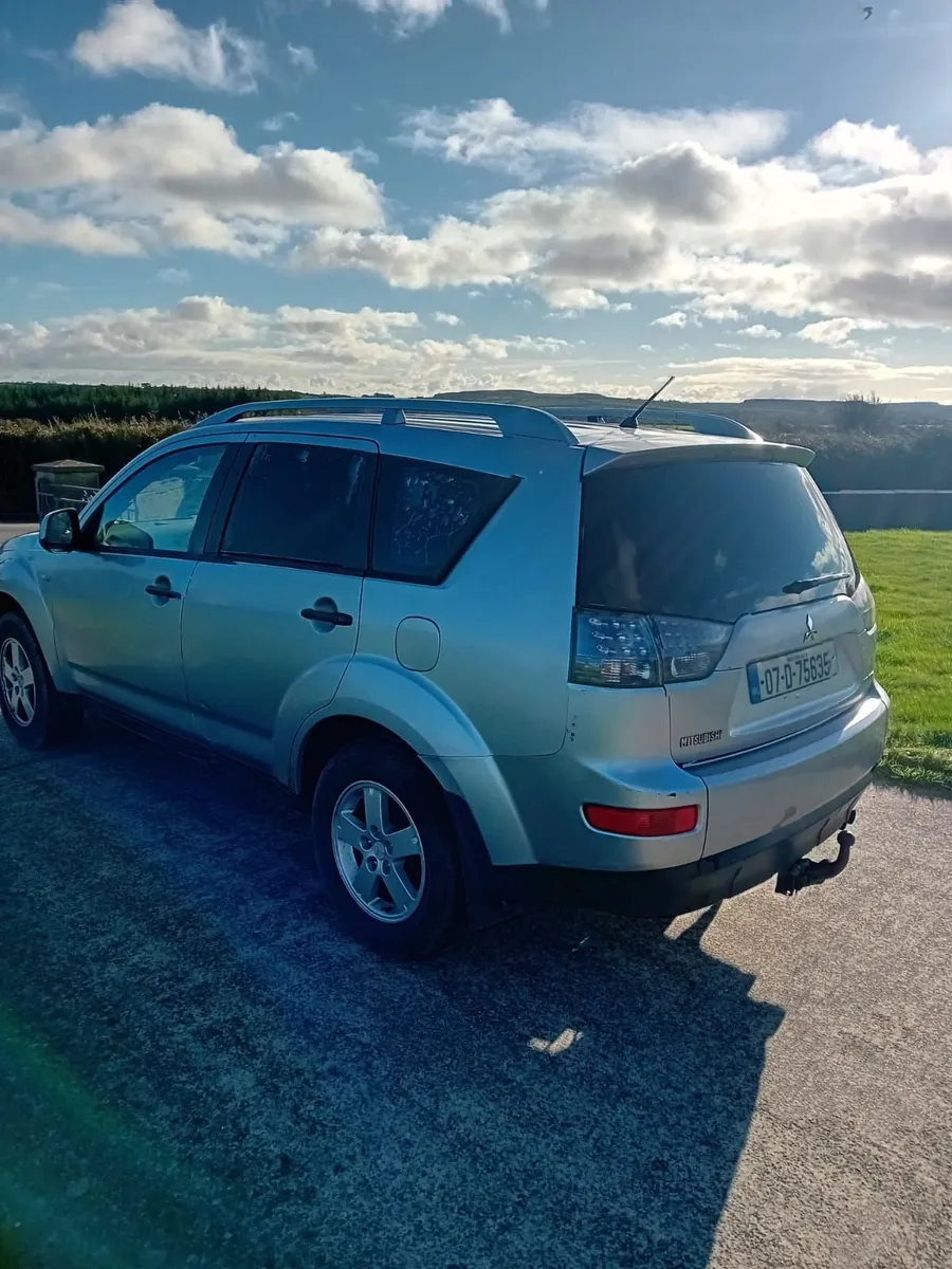 Mitsubishi Outlander 2007 - Image 2