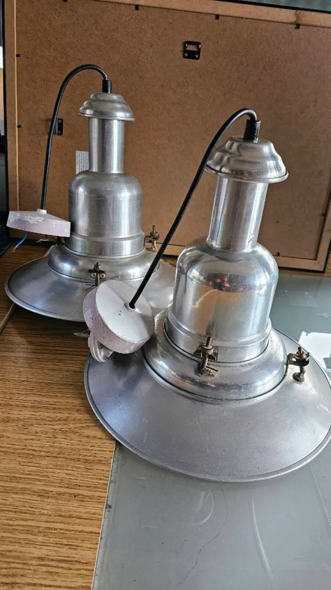 2 HABITAT Ceiling Light fittings - Image 1