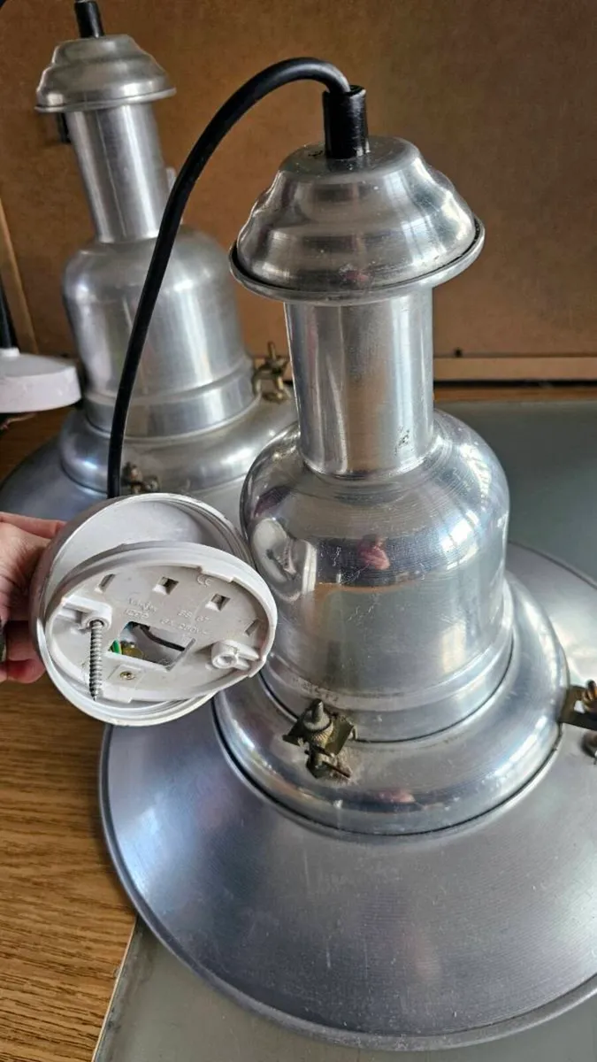 2 HABITAT Ceiling Light fittings - Image 2