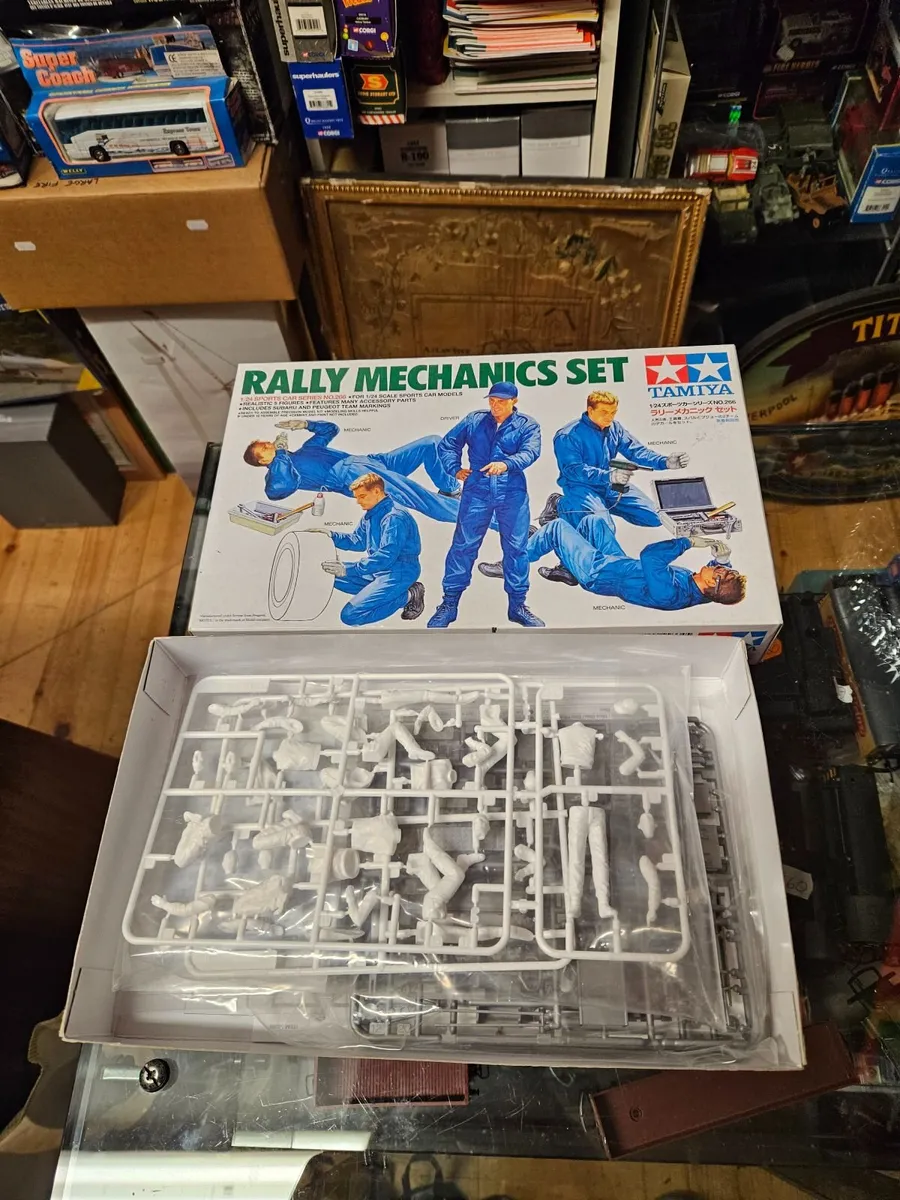 Airfix Tamiya Mechanics 1.24 - Image 3