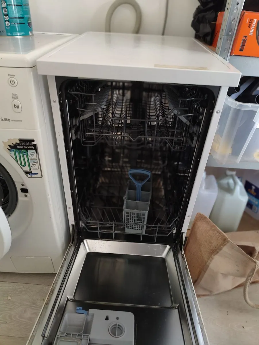 Dishwasher, small - Image 2