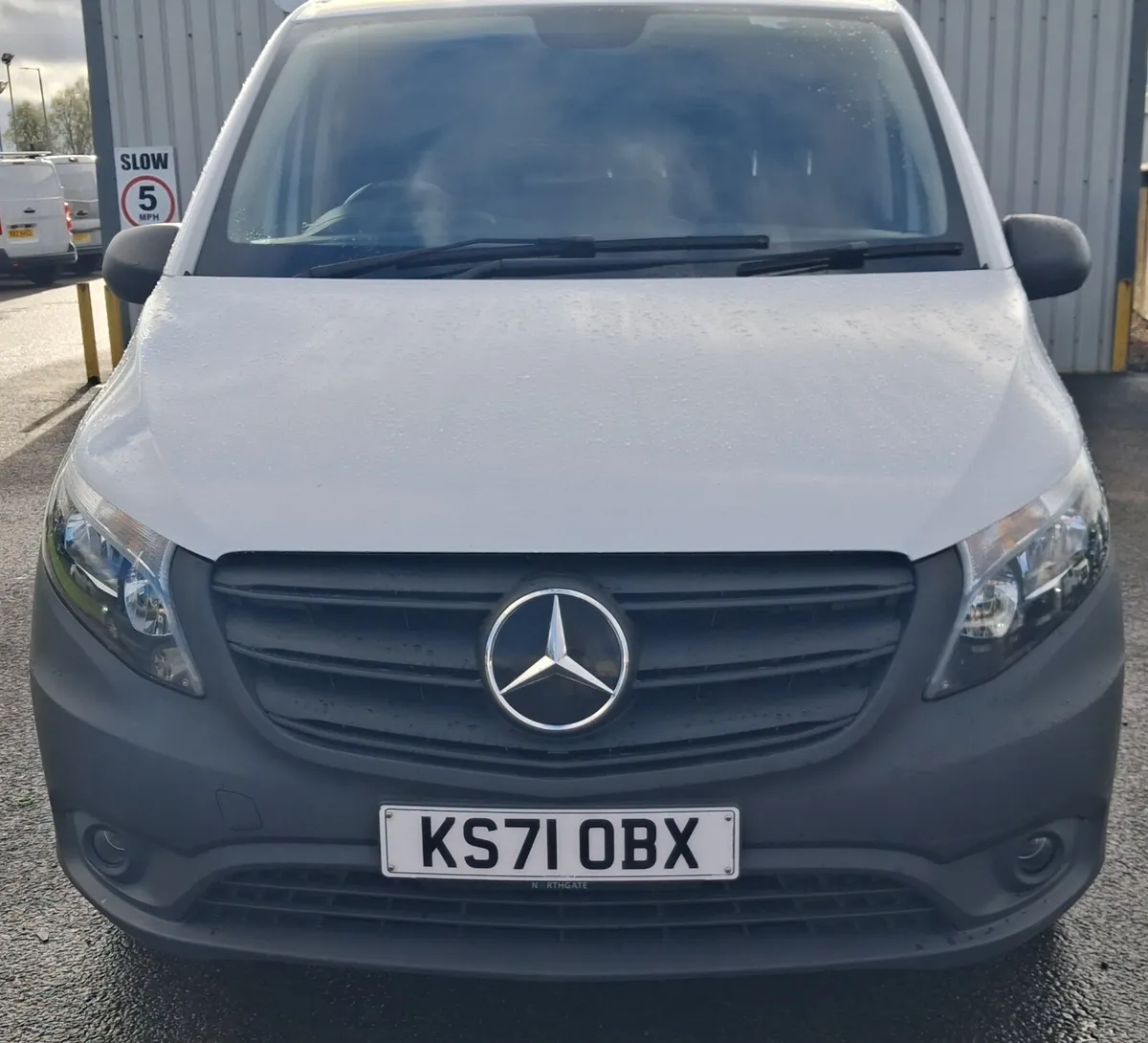 2022 Mercedes-Benz Vito Panel Van - Image 1