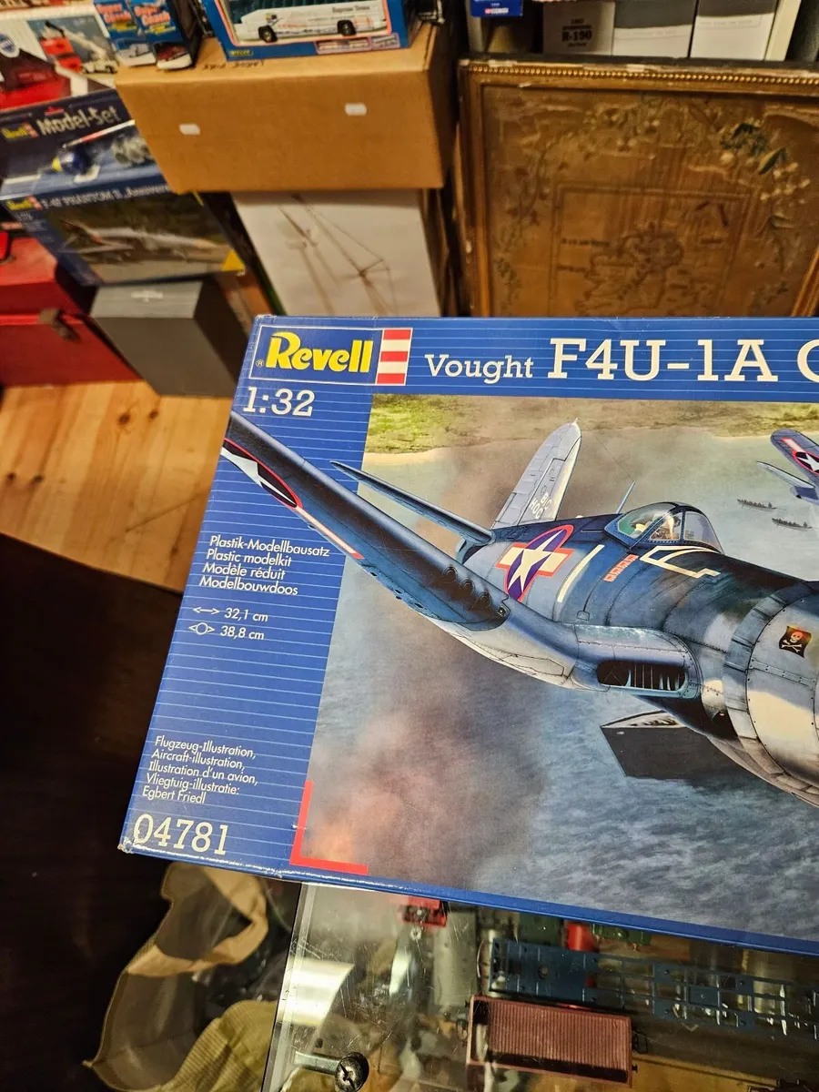 Airfix Revell Corsair 1:32 - Image 2