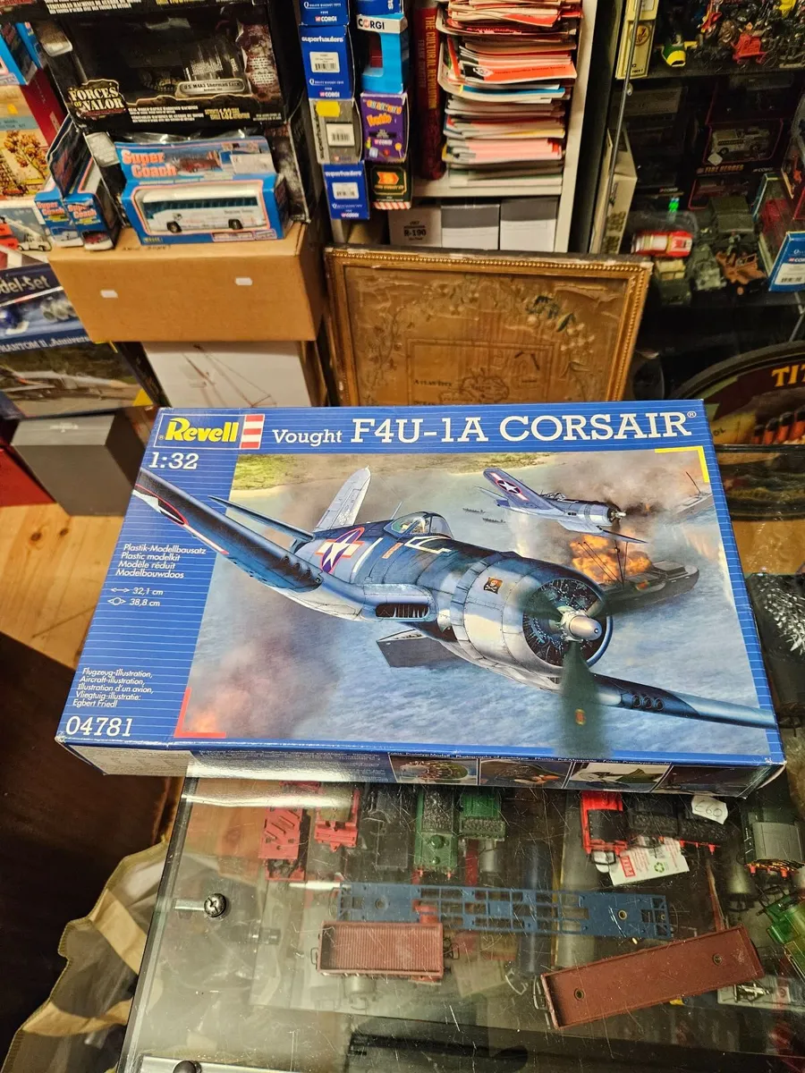 Airfix Revell Corsair 1:32 - Image 1