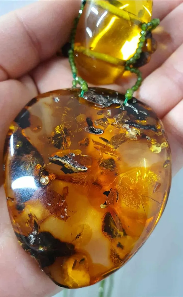 Natural amber and olivine. - Image 3