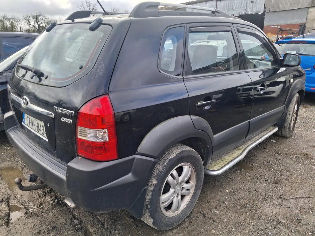 2007 Hyunfai Tucson parts - Image 3