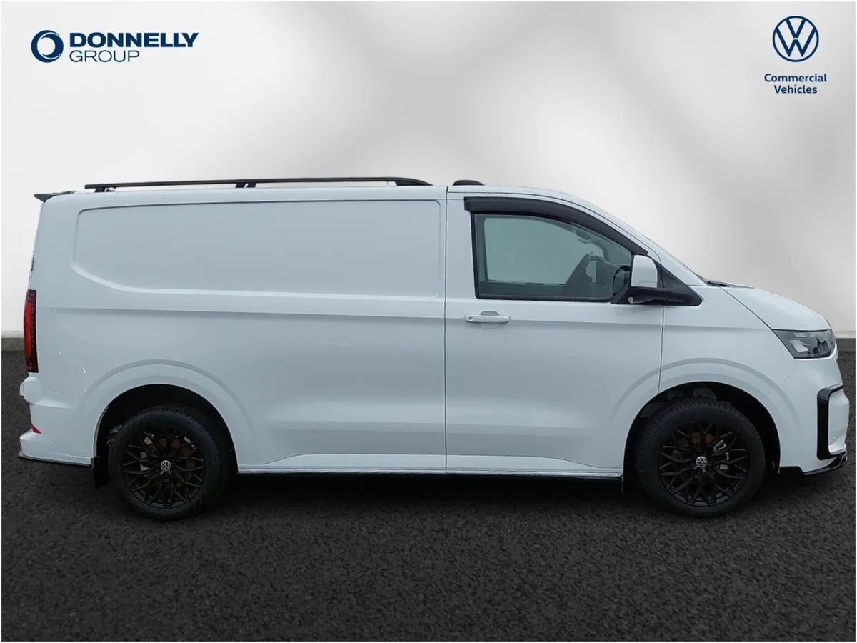 Volkswagen Transporter T32 Swb Diesel Commerce Plu - Image 4