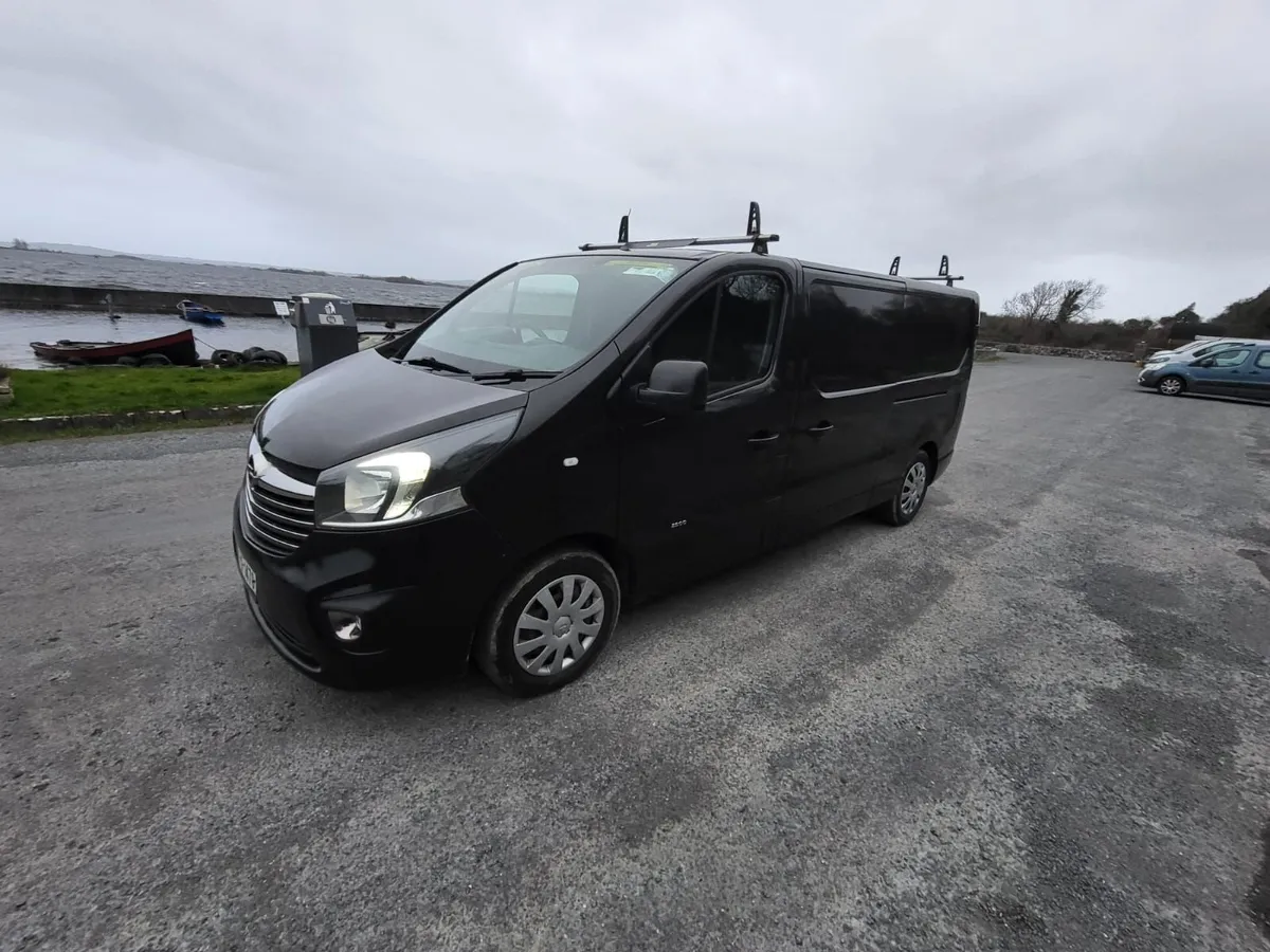 Opel Vivaro 2017 - Image 1